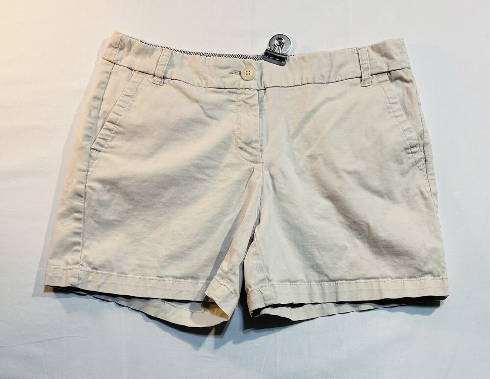 Crown & Ivy Women’s Size 8 Khaki Chino Shorts Stretch Casual Flat Front Beige
